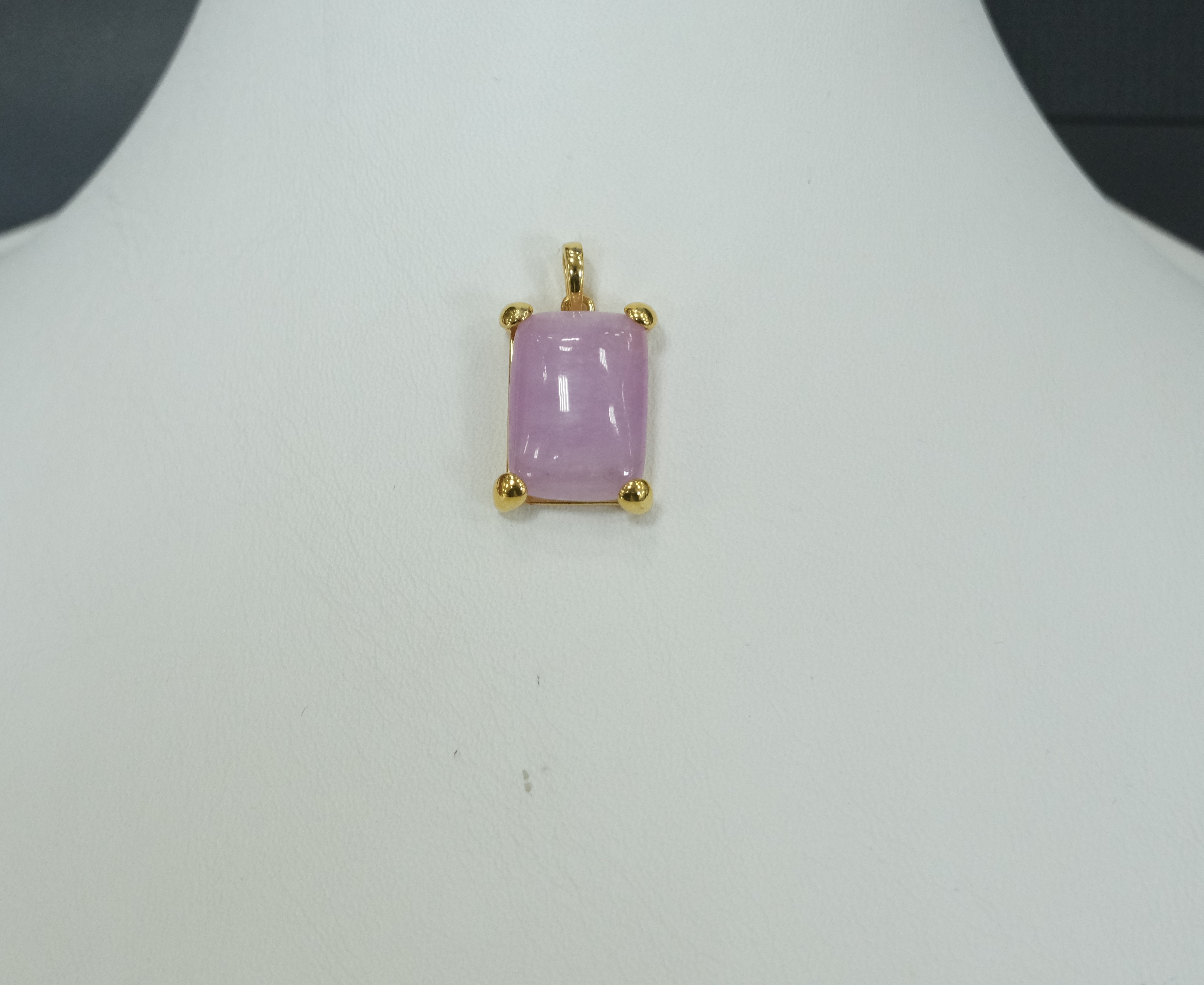 Серебряная подвеска с кунцитом